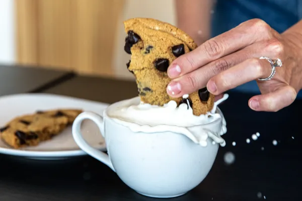 Bad_Honey_Cookies_Milk_Dunk_71